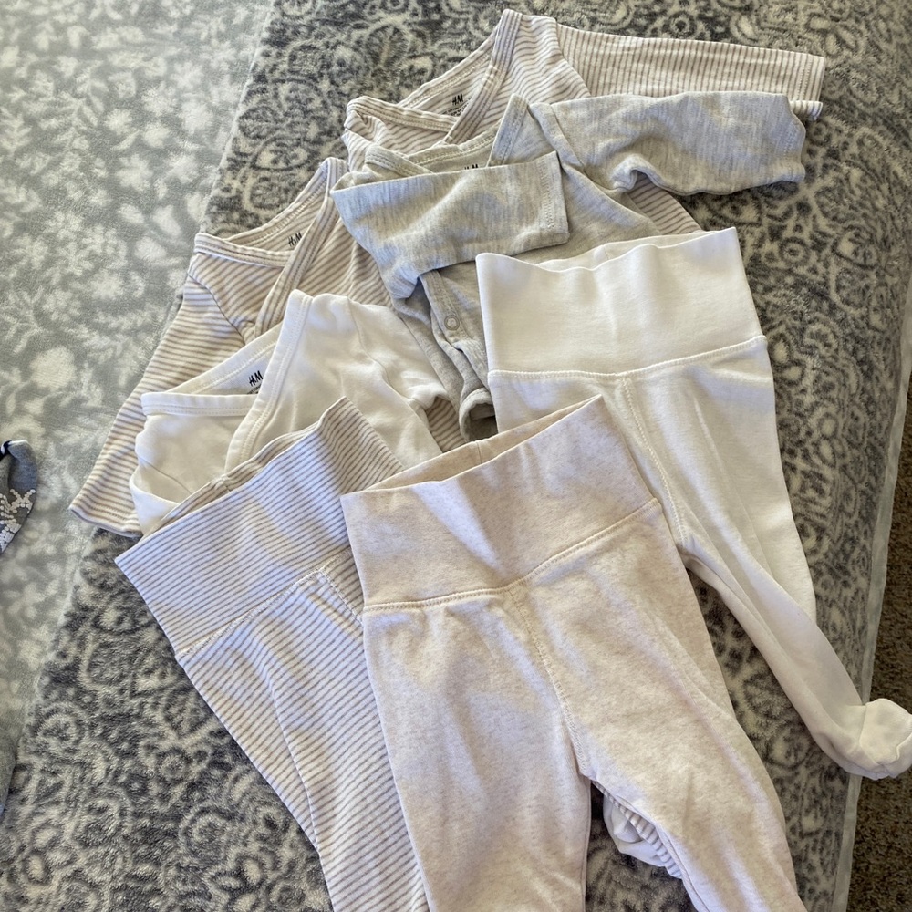H&M bundle of onesies pants new born